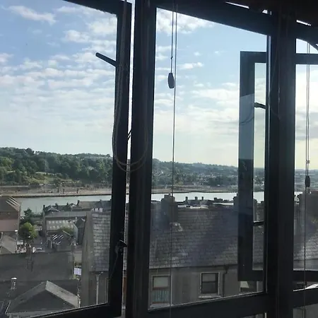 Apt With Stunning Panorama شقة واتيرفورد